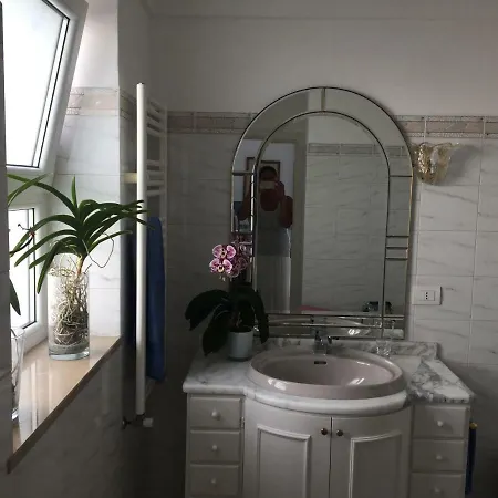 Oda ve Kahvaltı La Ninfa Di Capri